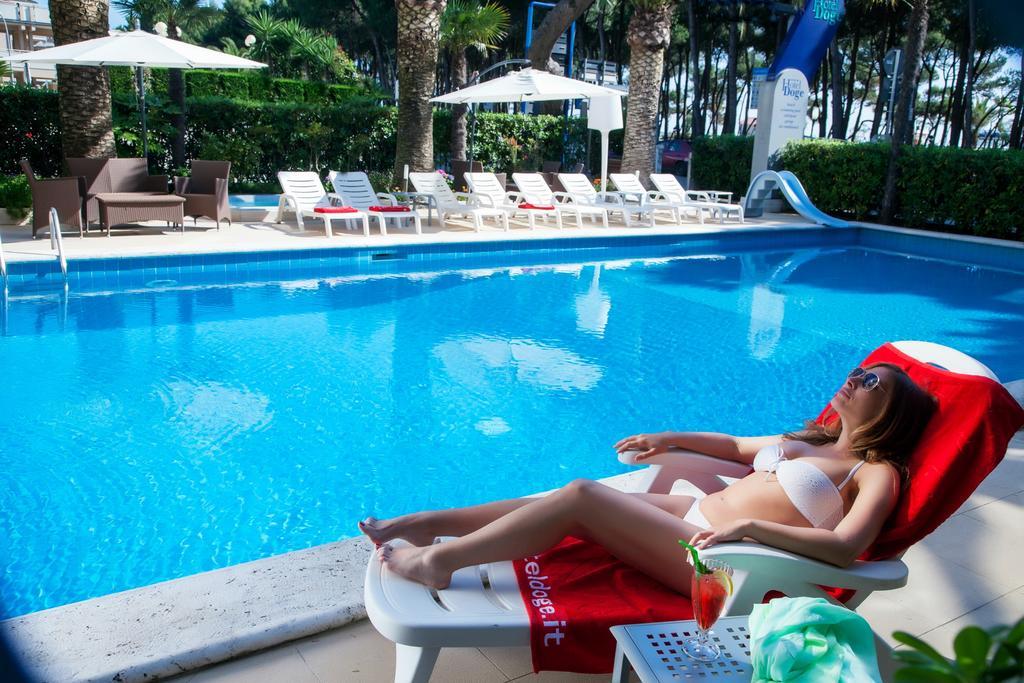 Hotel Doge อัลบา อาดริอาติกา ภายนอก รูปภาพ